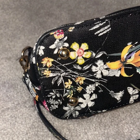 Kate Spade Black Crossbody Bag with Floral Design - Picture 7 of 10